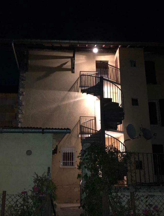 Appartement Tout Confort يوجين المظهر الخارجي الصورة